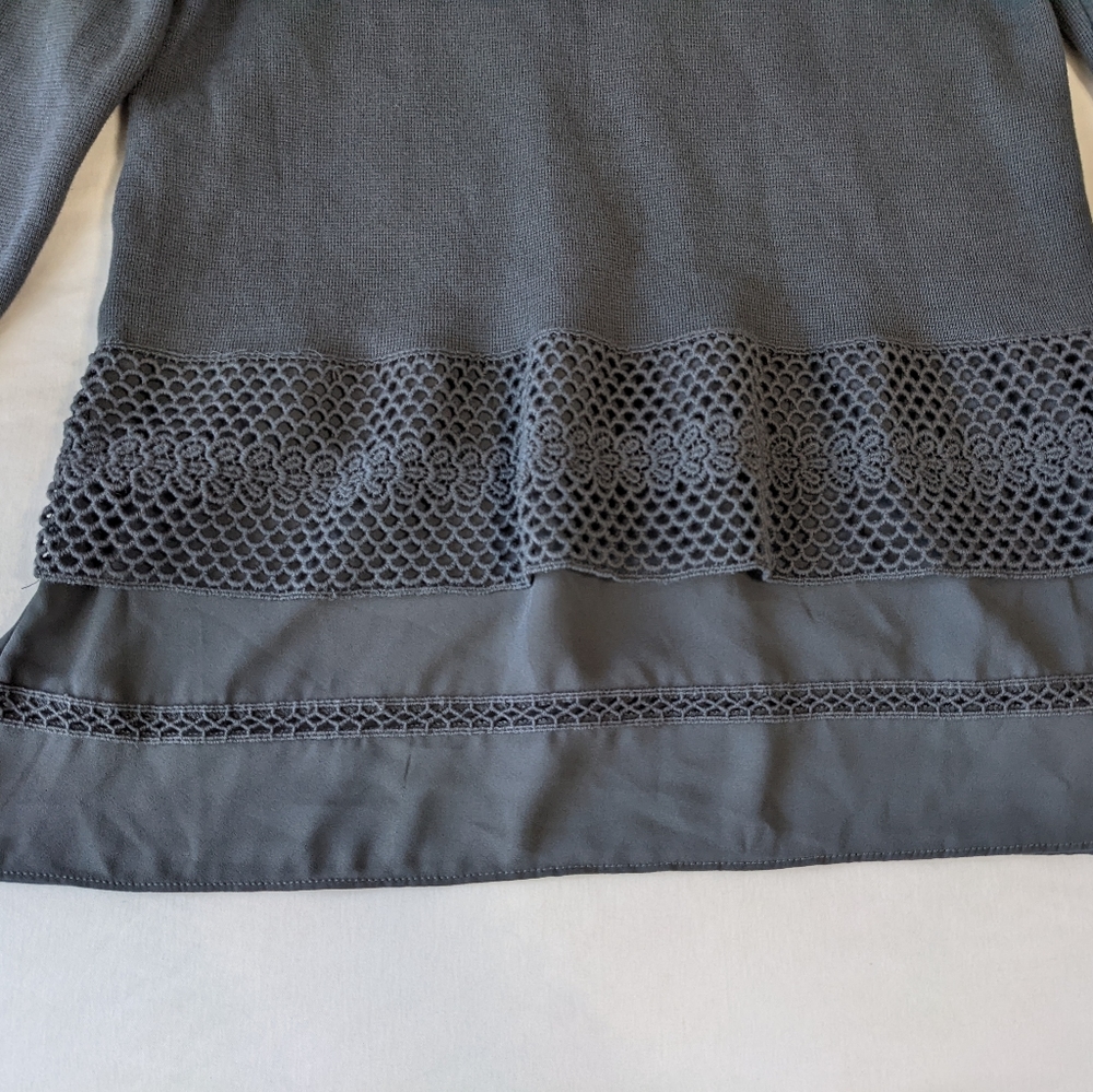 Ann Taylor Loft Petites Gray Sweater Top Women's size Small Flare Hemline - Picture 5 of 8